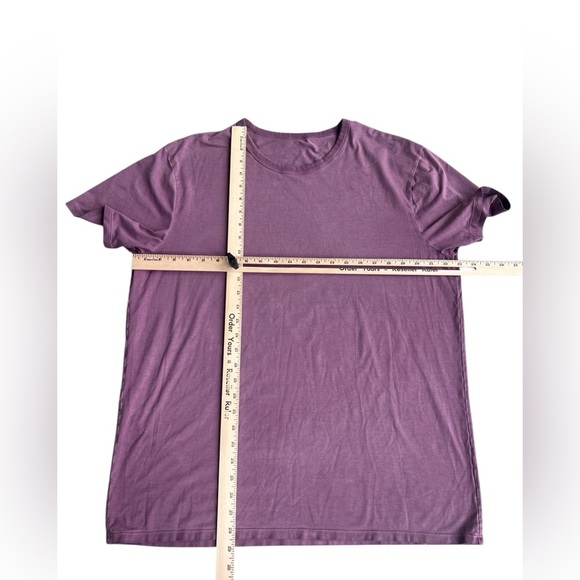 Lululemon Basic Short Sleeve Burgundy Shirt Men's Size Large 24” Chest - Picture 5 of 5